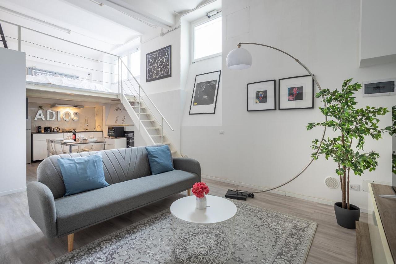 Cozy Loft - Zona Certosa - Con Wi-fi & Netflix & Parking Free In The Street *